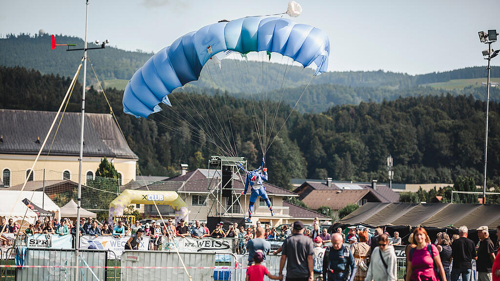 Fallschirm-Zielspringen Thalgau