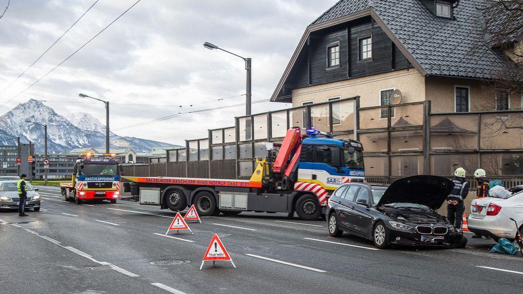 Autoüberschlag auf Innsbrucker Bundesstraße