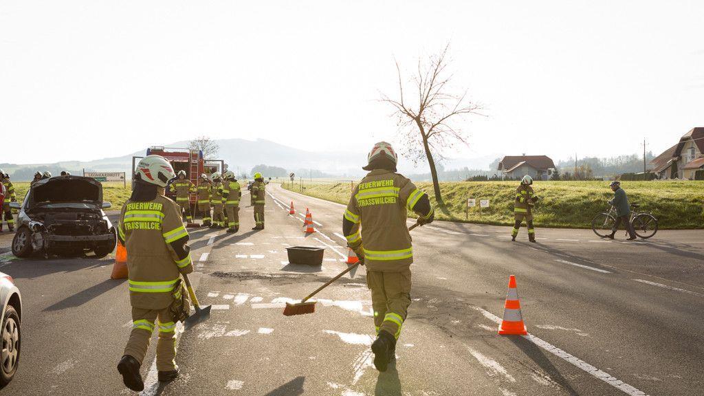Straßwalchen: Verkehrsunfall fordert mehrere Verletzte