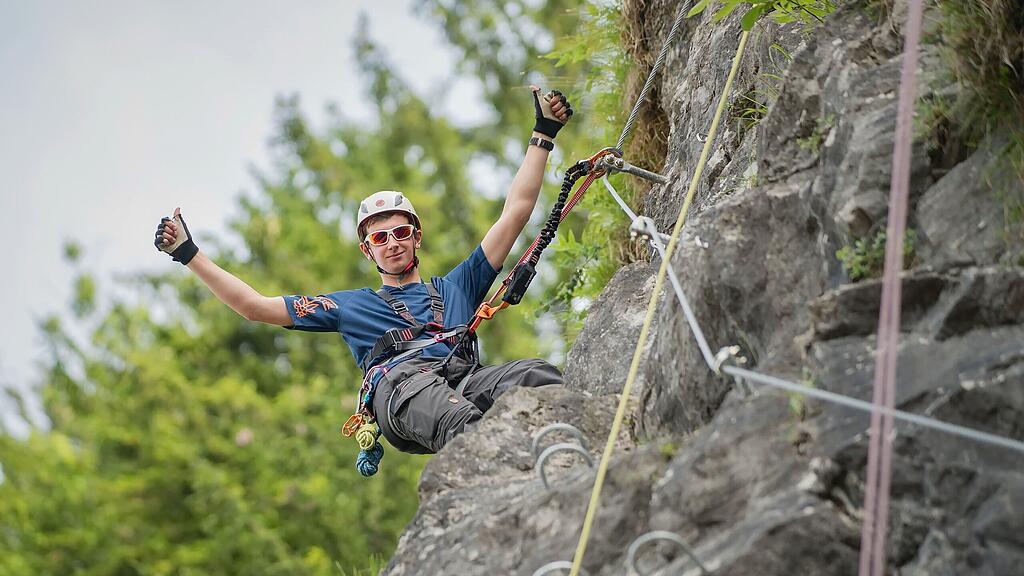 Die "City Wall" lockt Kletterfreunde in Salzburg.