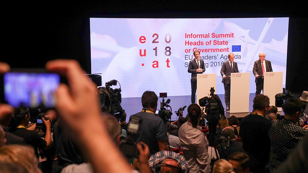 Die Abschlusspressekonferenz mit Bundeskanzler Kurz, EU-Ratspräsident und Kommissionspräsident Juncker.