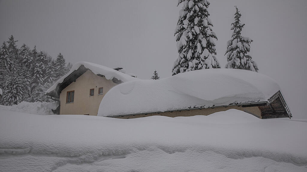 Über zwei Meter Schnee in Krispl