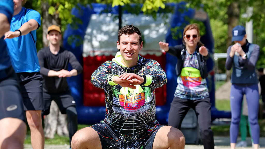 Wings For Life World Run Warm Up Volksgarten