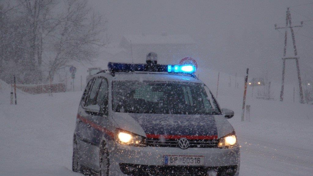 Schnee: Crash in Ebenau