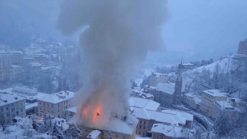 Das ehemalige Hotel "Badeschloss" stand am Mittwoch in Flammen.