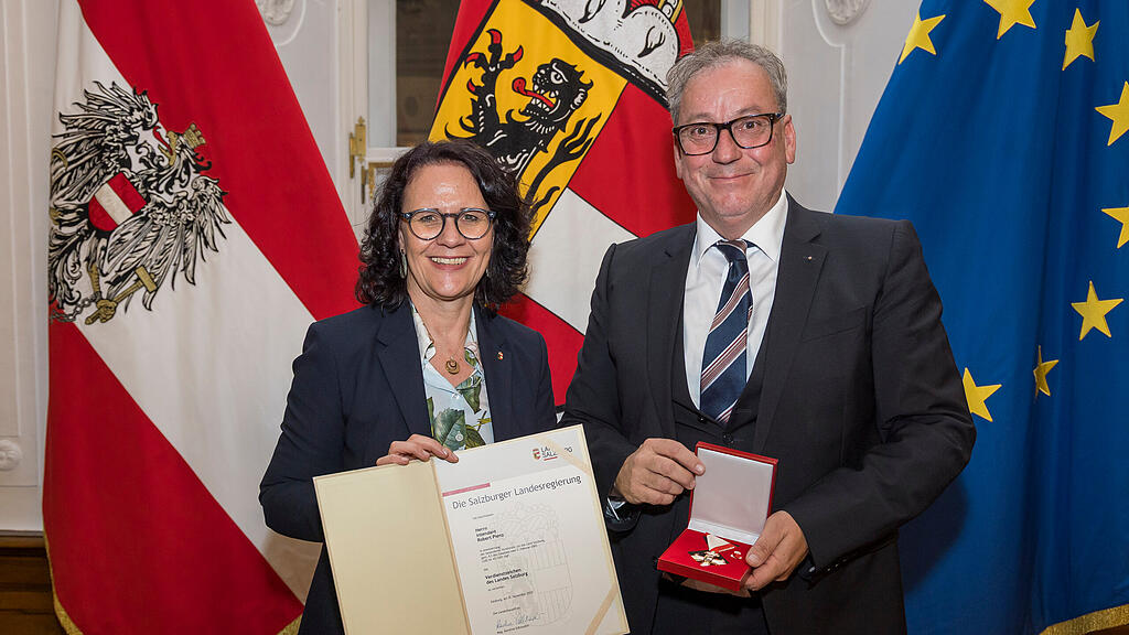 Land Salzburg zeichnet engagierte Personen aus