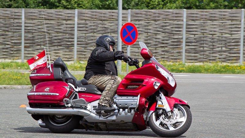 Sicherheitstraining für Biker, II
