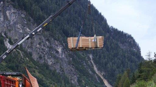 Lkw-Bergung auf A10