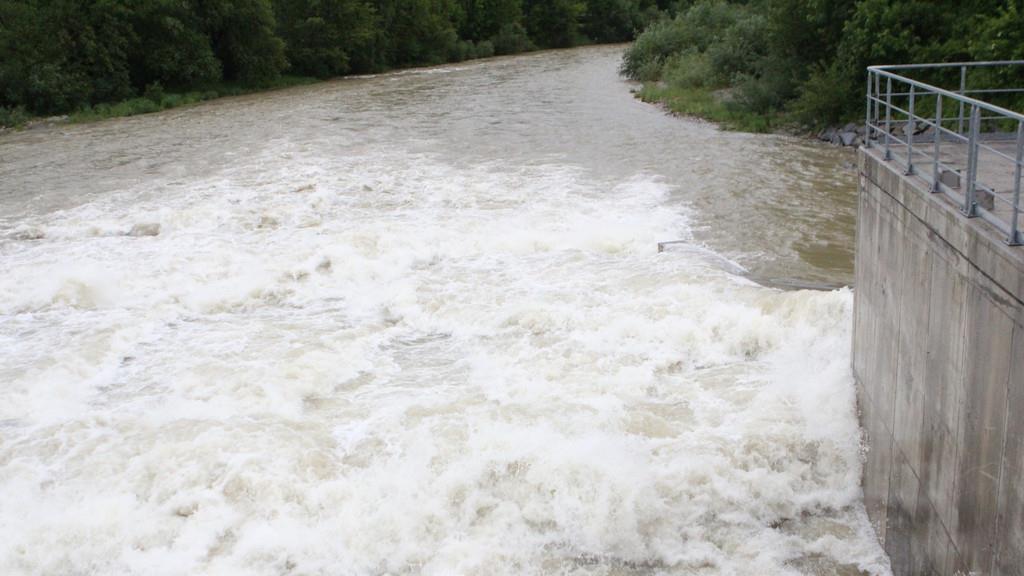 Hochwasser: Lage im Lkr. Traunstein angespannt