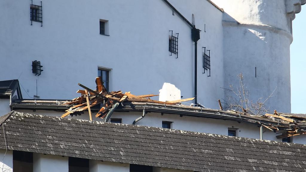 Sturm beschädigt Festung II