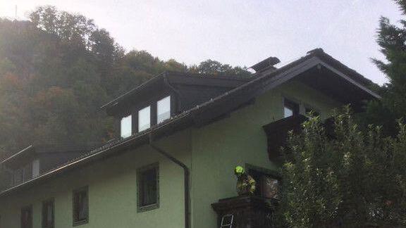 Bilder der Löscharbeiten Grödig