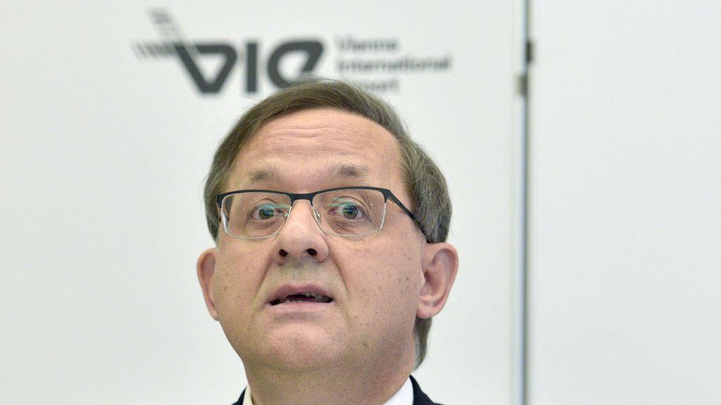 Pressekonferenz Flughafen