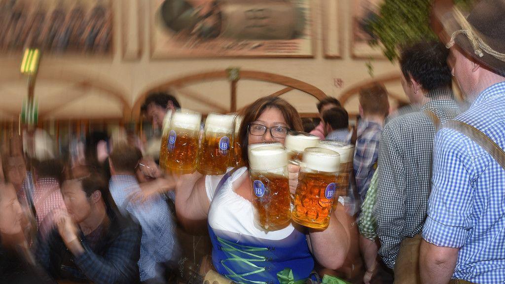 Oktoberfest eröffnet 2017 II
