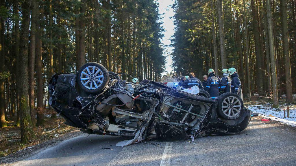 Unfall in Saxing fordert zwei Schwerverletzte