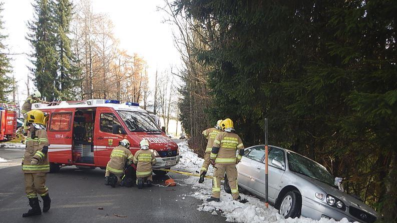 Pkw-Lenkerin erfasst Fußgänger in Saalfelden
