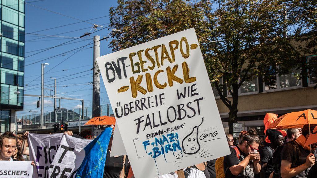 Eu-Gipfel: Demo in Salzburg, II