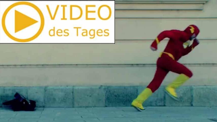 Flash versucht die Wiener U-Bahn abzuhängen.
