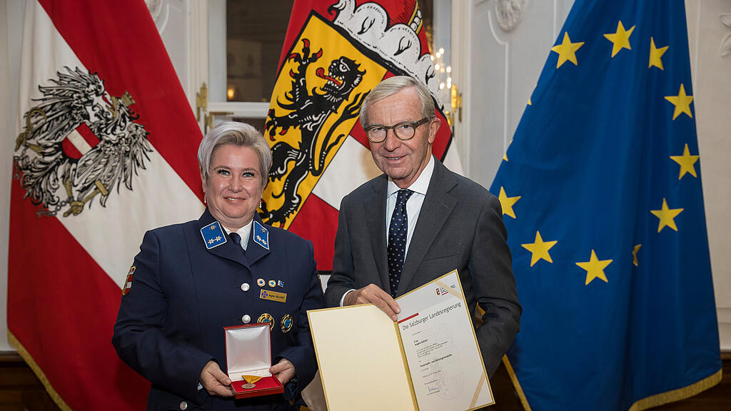 Wasserretter und Wasserretterinnen in Landesresidenz