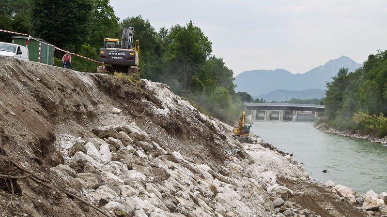 Bauarbeiten an rechter Saalachseite