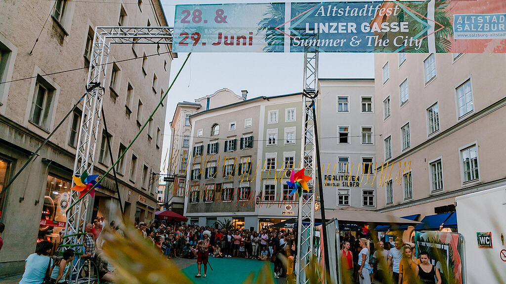 Linzergassenfest, Freitag
