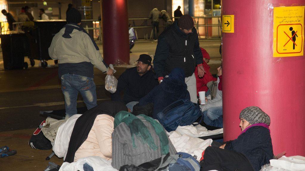 Flüchtlinge am Donnerstag am Salzburger Hauptbahnhof