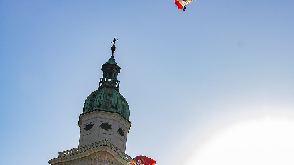 Tag des Sports, Fallschirmspringen