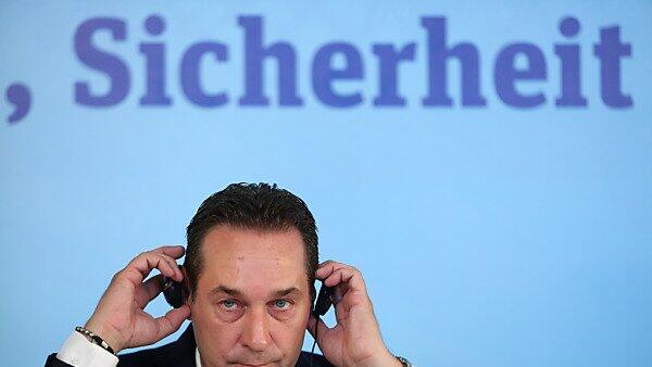 FPÖ-Chef spricht von einem Fake-Putsch