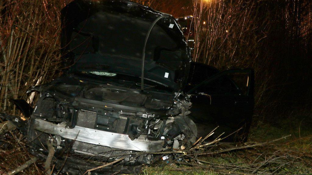 Frontalcrash auf B156 in Acharting