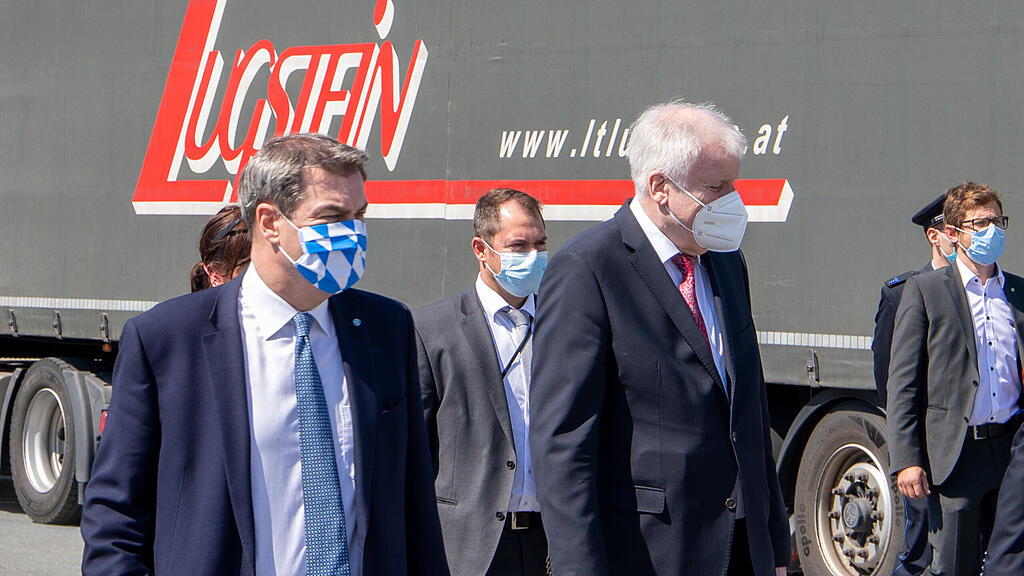 S\u00f6der und Seehofer in Freilassing