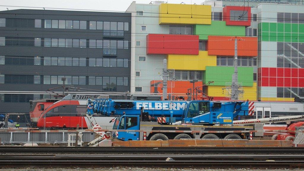 Fußgängerbrücke abgetragen