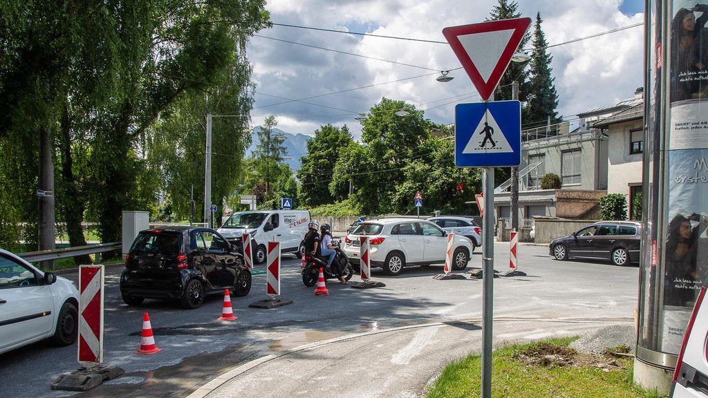 Bauarbeiten für Kreisverkehr in Maxglan