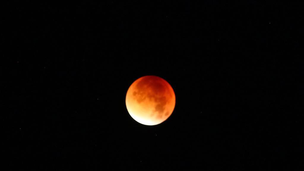 Super-Blutmond über Salzburg
