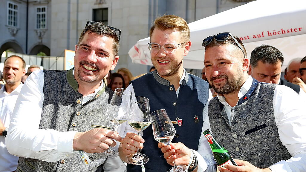 Er\u00f6ffnung Salzburger Rupertikirtag 2023