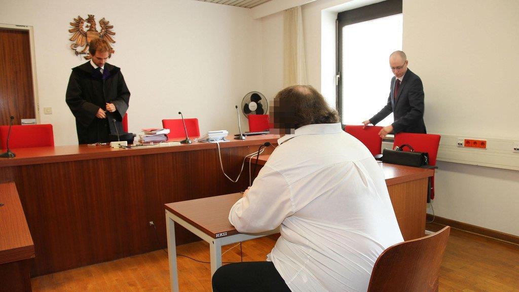 Salzburger bedroht Augenarzt