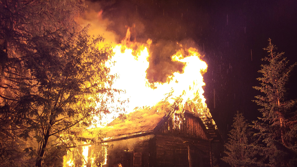 Brand Almhütte Muhr