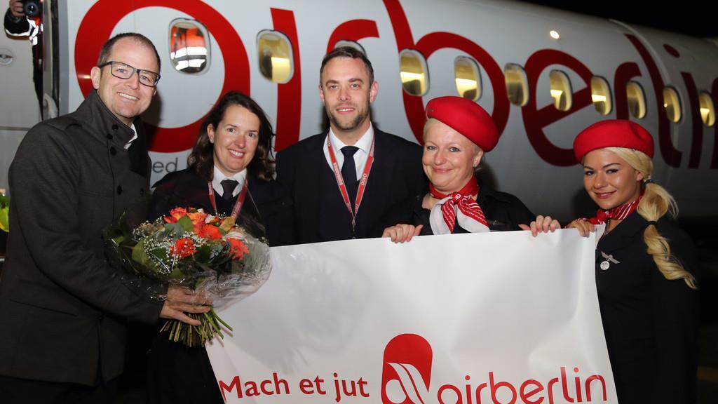 Abschied von Ari Berlin am Salzburger Flughafen