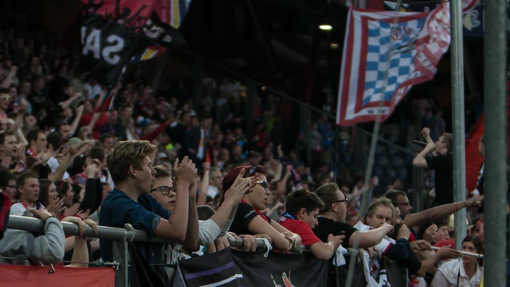 Red Bull - Sturm Graz, Stimmung, I
