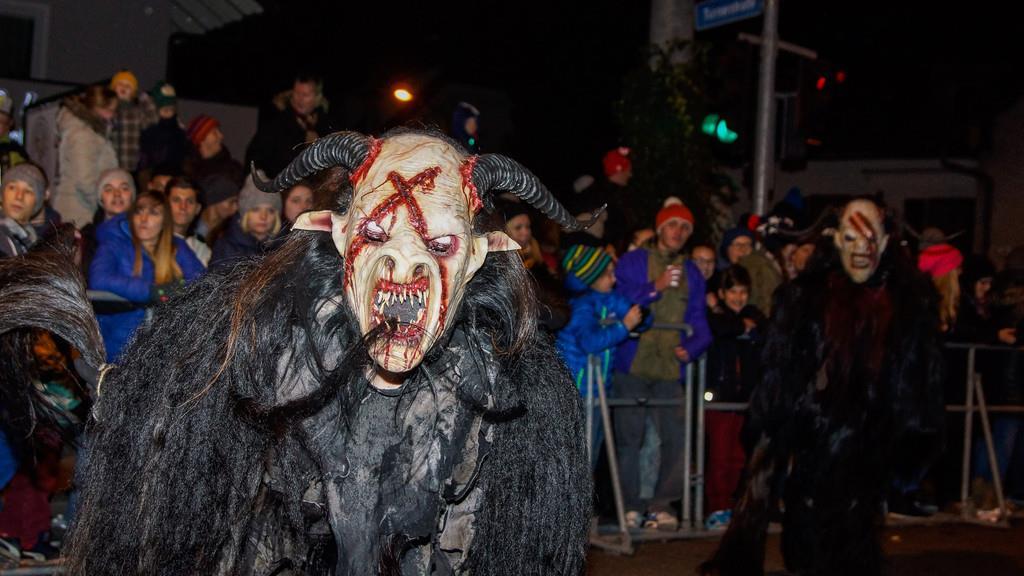 Gnigler Perchtenlauf