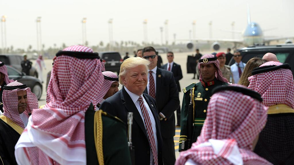 Trump besucht den Nahen Osten.