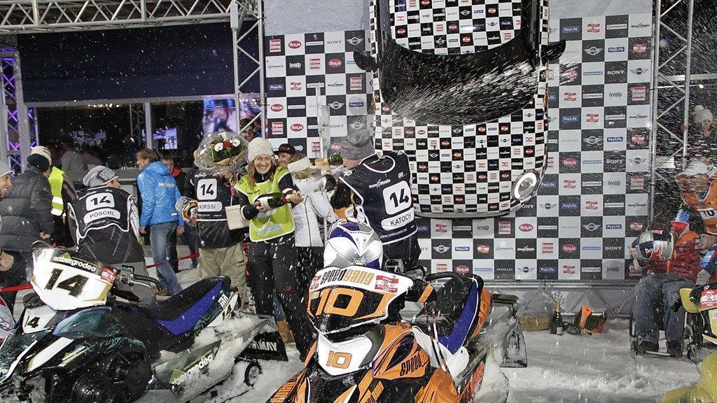 Siegerehrung bei Snow Mobile
