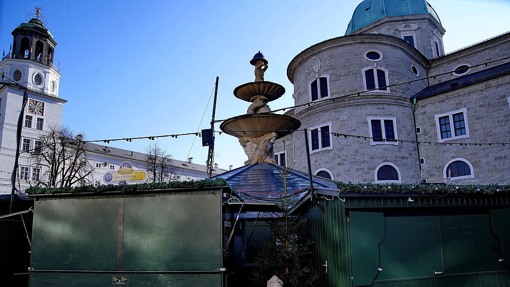 Salzburger Christkindlmarkt Aufbau