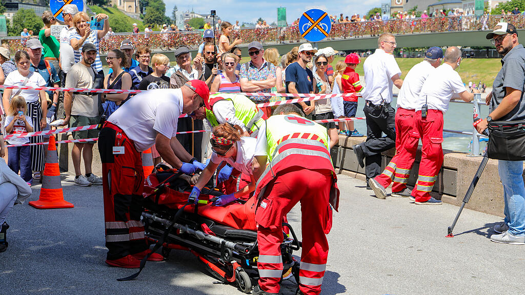 Stadtfest Samstag, Einsatzübung auf der Salzach