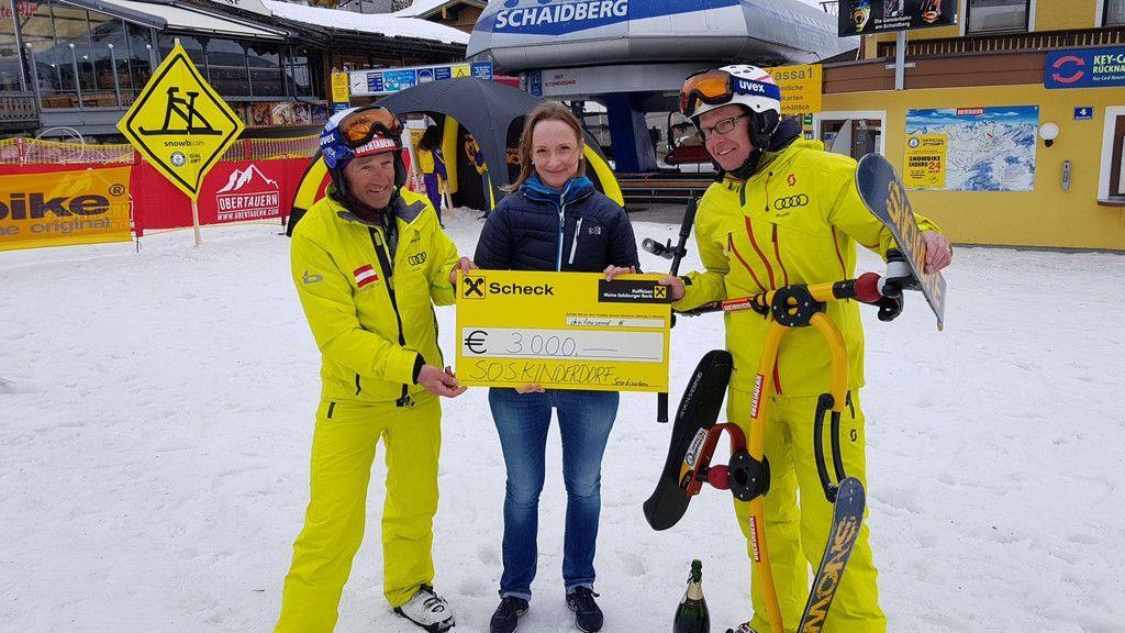 Snowbike-Weltrekord in Obertauern geglückt