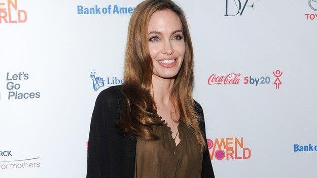 Angelina Jolie auf dem Laufsteg 2013