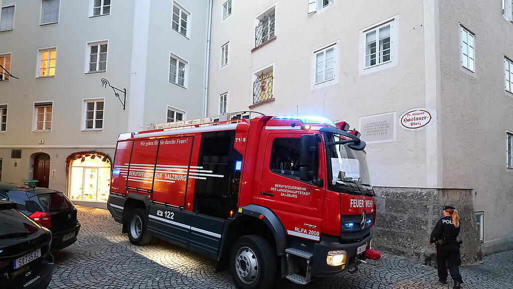Brand in Gully in Salzburger Altstadt, Pfeifergasse
