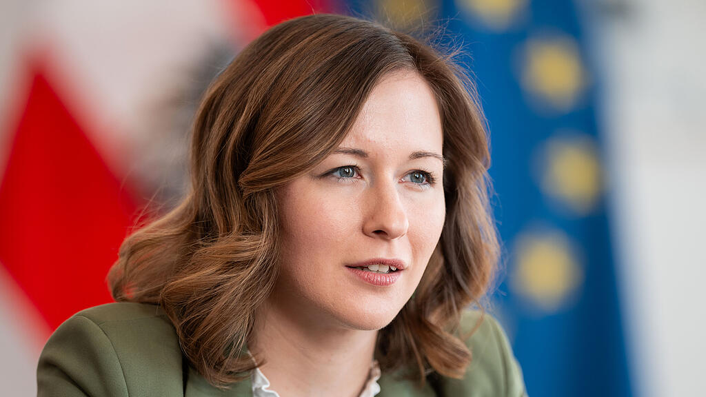 claudia plakolm.jpg