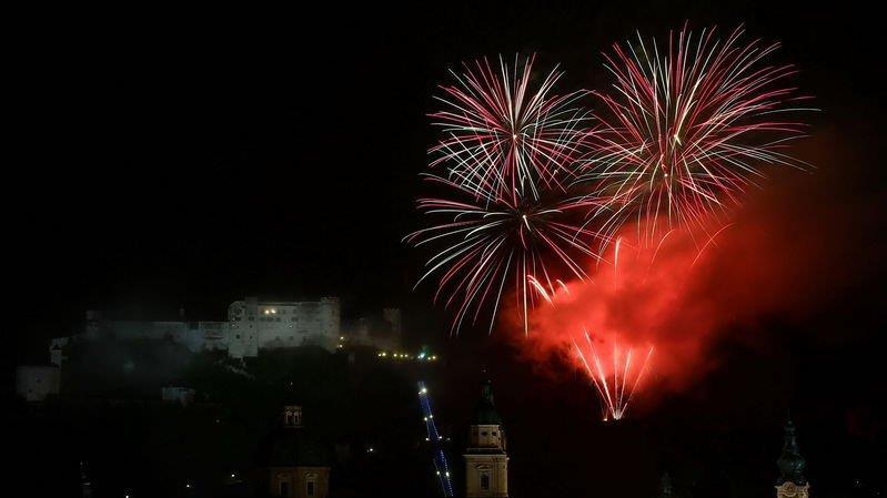 Großes Feuerwerk