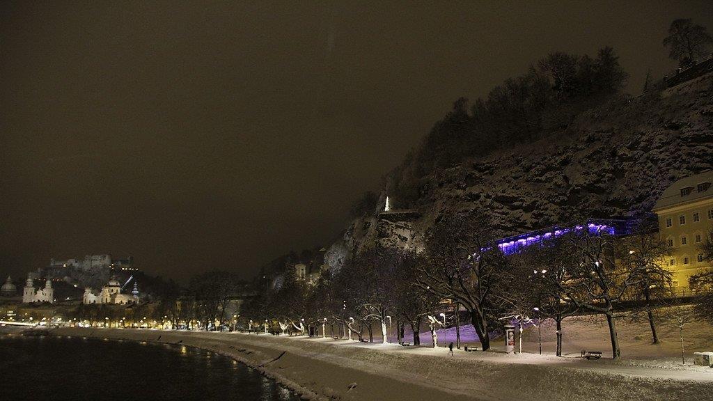 Winternacht in der Stadt Salzburg