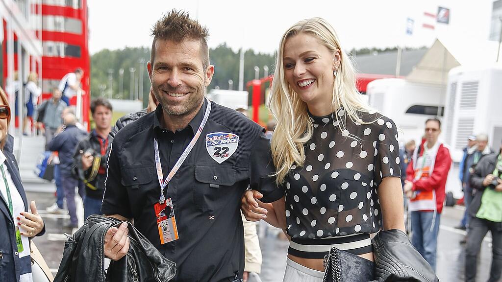 Arch mit seiner langjährigen Freundin Miriam Höller im Vorjahr beim Formel 1 Grand Prix in Österreich.