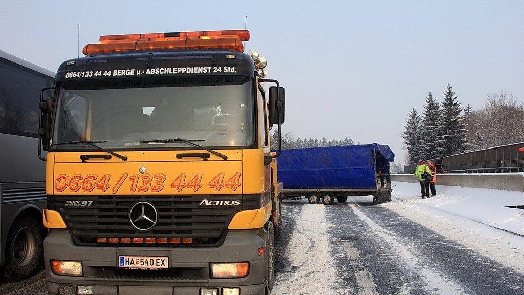 Unfall auf Tauernautobahn bei Kuchl